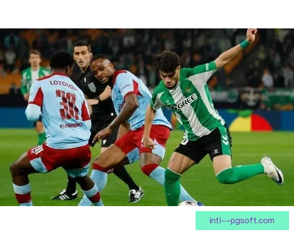 保洛佩斯欧联杯点球大战上演神勇一扑力挽狂澜助球队惊险晋级传奇