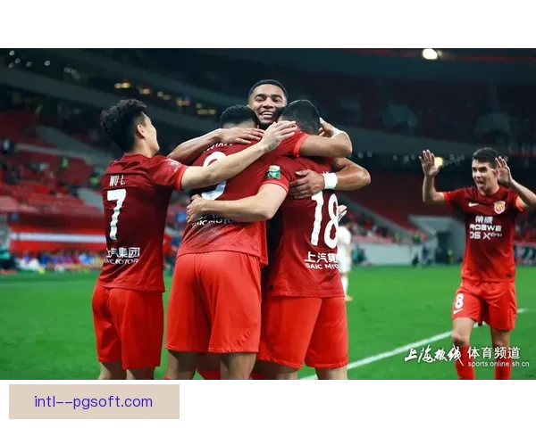 古斯塔沃中超赛场高效进球助力海港锋线称霸