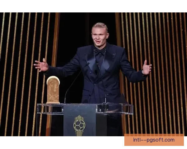 哈兰德荣膺2023盖德穆勒奖展现超凡进球能力