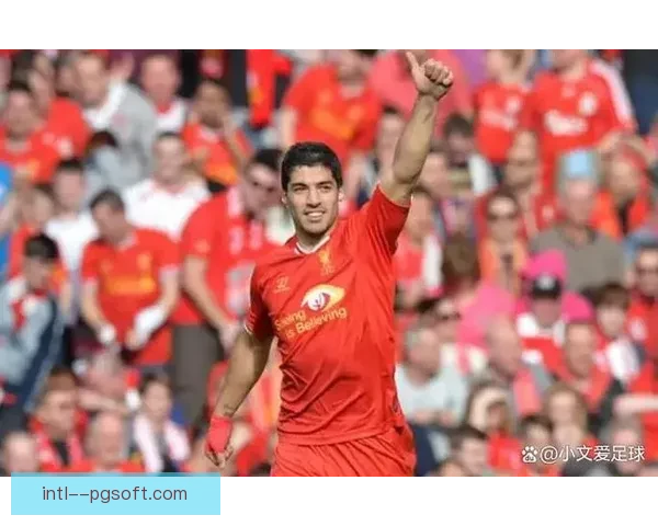 苏亚雷斯荣膺最佳球员候选引发全球足坛热议